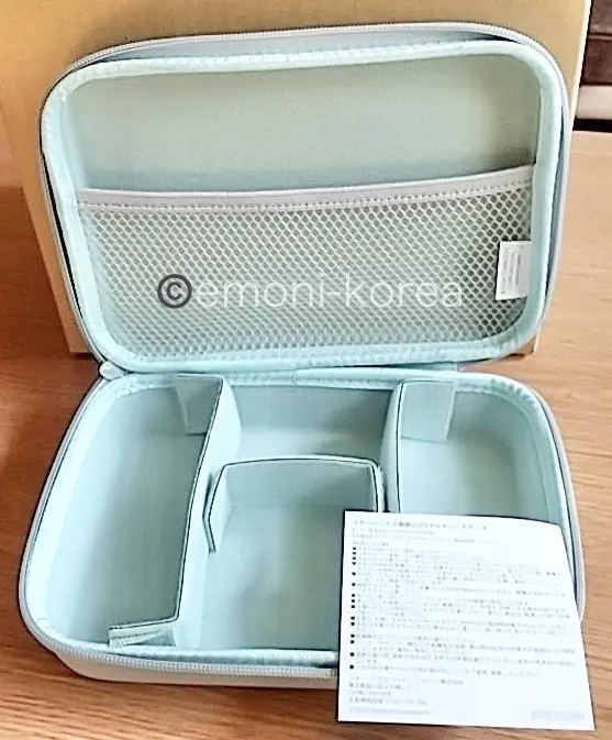 2026年スタバ福袋の開封した中身のマルチハードケースの内側