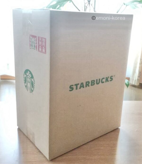 2026年スタバ福袋の段ボール
